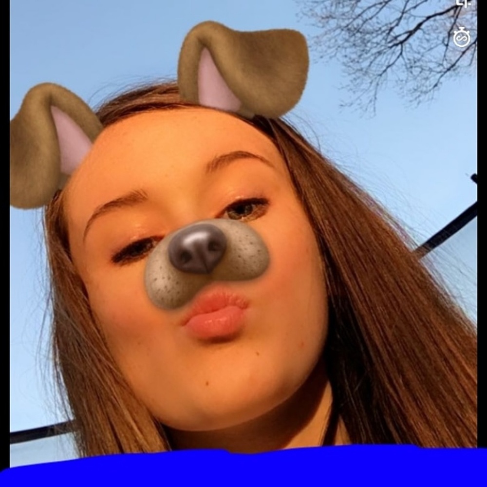 Meet your Posher, Layla